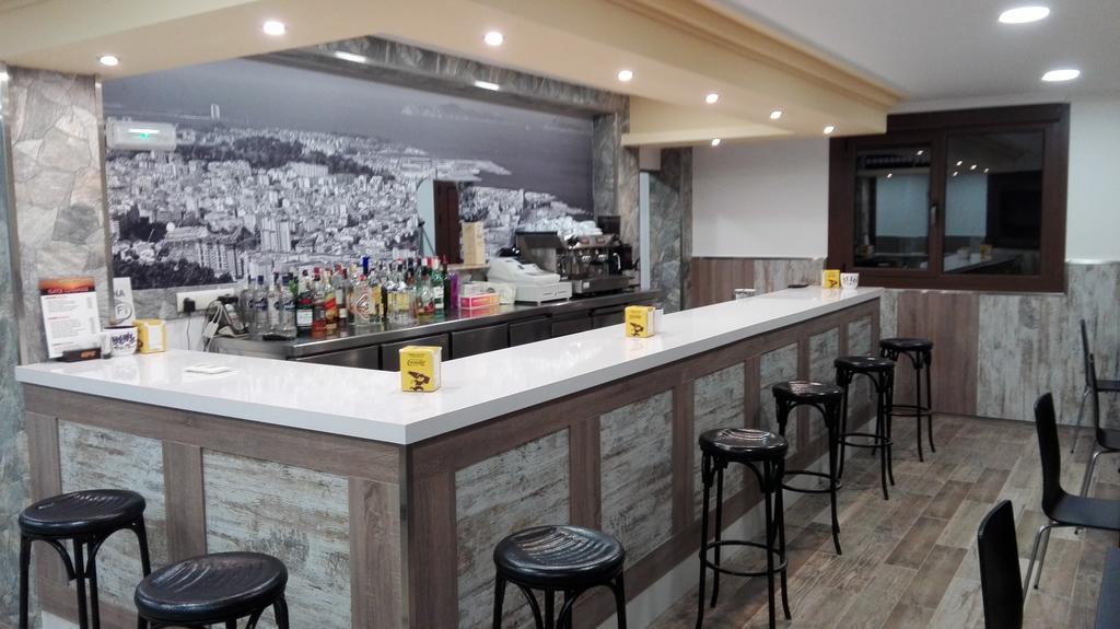 Hostal Nuevo Alonso Bembribe المظهر الخارجي الصورة